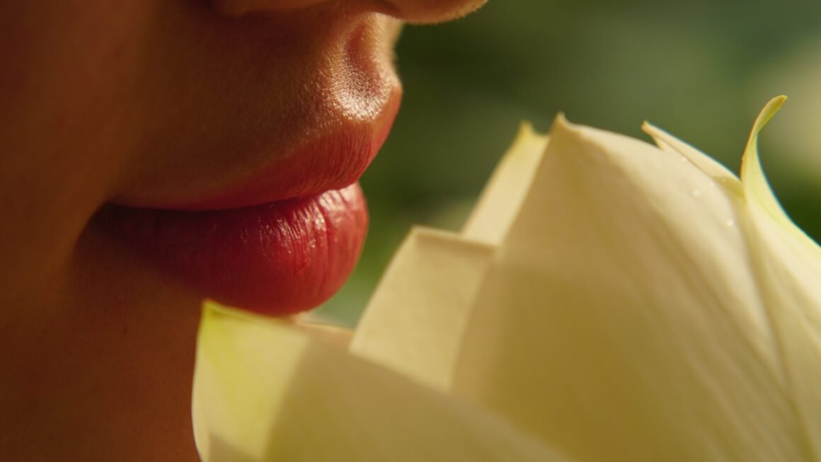 Lip Scrub Benefits